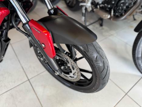 YAMAHA FZ 15 Fazer ABS, Foto 3