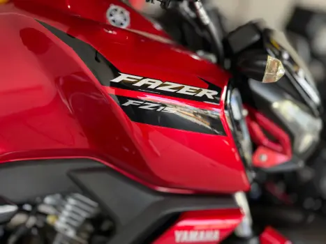 YAMAHA FZ 15 Fazer ABS, Foto 4