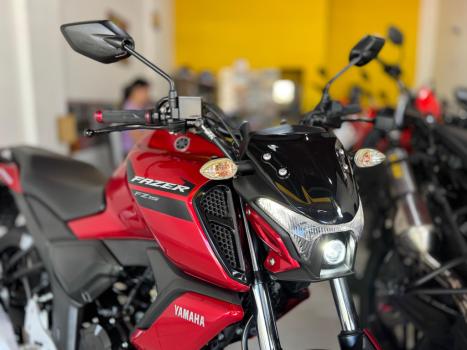 YAMAHA FZ 15 Fazer ABS, Foto 2