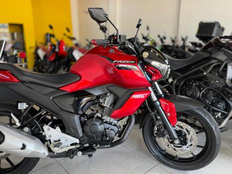 YAMAHA FZ 15 Fazer ABS, Foto 6