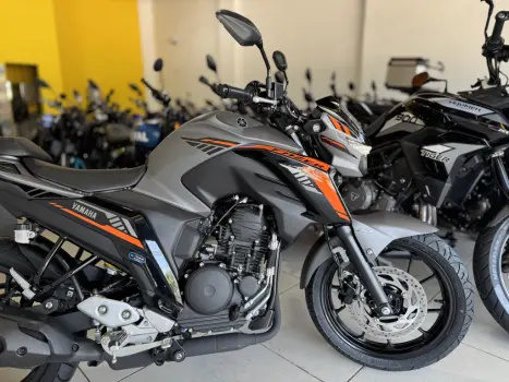 YAMAHA FZ 25 250 Fazer Flex , Foto 5