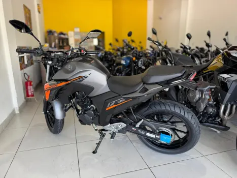 YAMAHA FZ 25 250 Fazer Flex , Foto 7