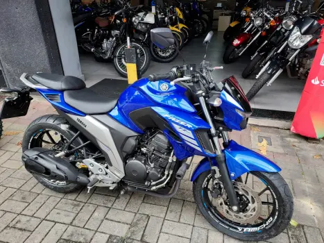 YAMAHA FZ 25 250 Fazer Flex , Foto 4