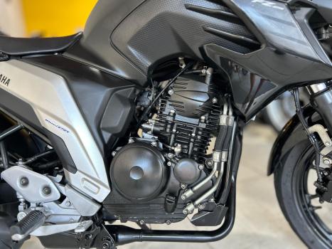 YAMAHA FZ 25 250 Fazer Flex , Foto 5