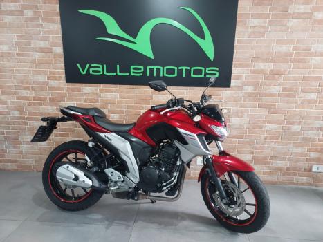 YAMAHA FZ 25 250 Fazer Flex , Foto 1