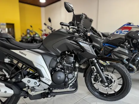YAMAHA FZ 25 250 Fazer Flex , Foto 6