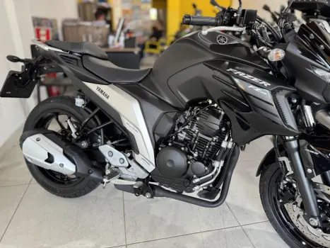 YAMAHA FZ 25 250 Fazer Flex , Foto 7