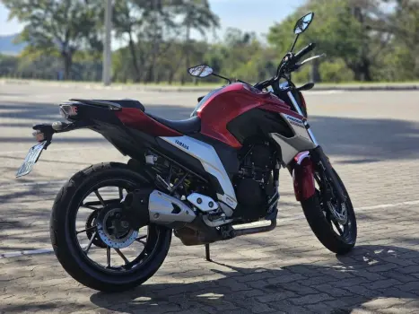 YAMAHA FZ 25 250 Fazer Flex , Foto 9