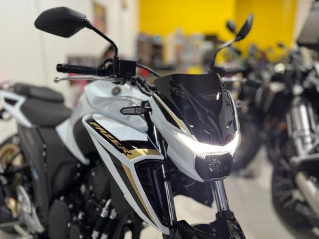 YAMAHA FZ 25 250 Fazer Flex , Foto 3
