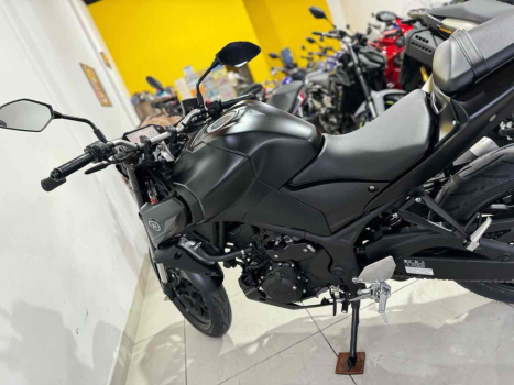 YAMAHA MT-03 300 ABS, Foto 8