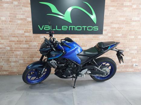 YAMAHA MT-03 300 ABS, Foto 2