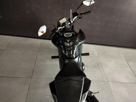 YAMAHA MT-03 300 ABS, Foto 8