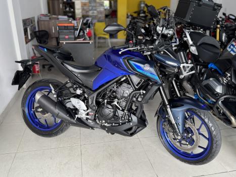 YAMAHA MT-03 300 ABS, Foto 1
