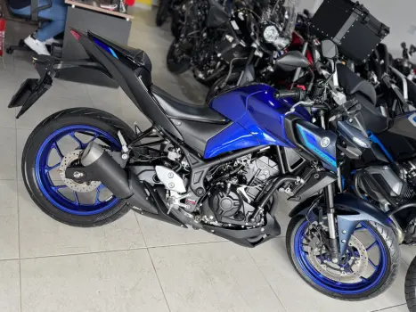 YAMAHA MT-03 300 ABS, Foto 6