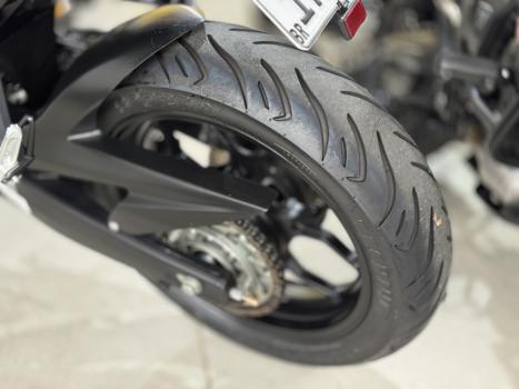 YAMAHA MT-03 300 ABS, Foto 9
