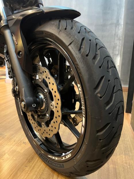 YAMAHA MT-07 700 ABS, Foto 6