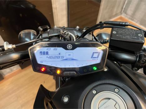 YAMAHA MT-07 700 ABS, Foto 8