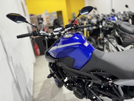 YAMAHA MT-09 850 ABS, Foto 9