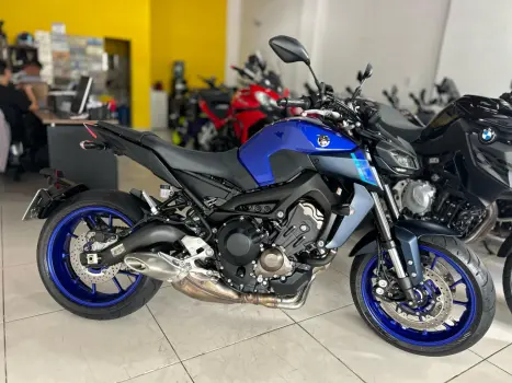YAMAHA MT-09 850 ABS, Foto 6