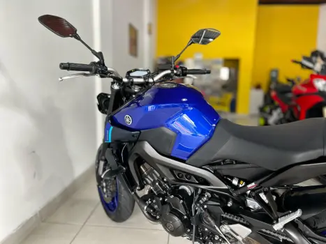 YAMAHA MT-09 850 ABS, Foto 10