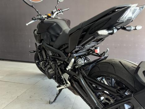 YAMAHA MT-09 850 ABS, Foto 16