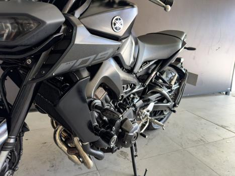 YAMAHA MT-09 850 ABS, Foto 18