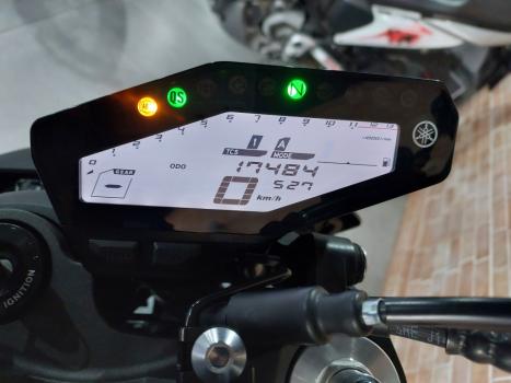 YAMAHA MT-09 850 ABS, Foto 2