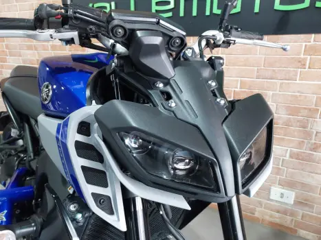 YAMAHA MT-09 850 ABS, Foto 8