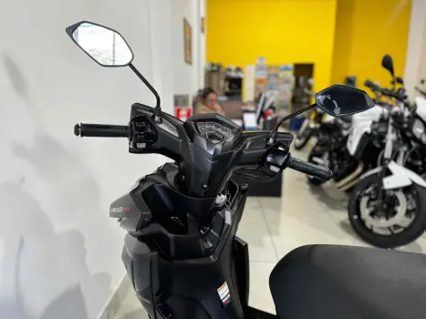 YAMAHA Neo UBS 125 , Foto 9