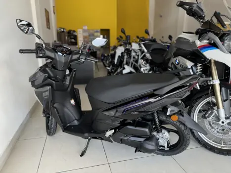 YAMAHA Neo UBS 125 , Foto 6