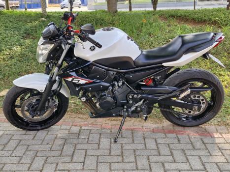 YAMAHA XJ6 600 N, Foto 2