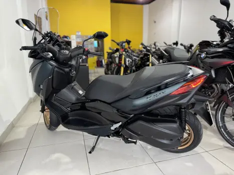 YAMAHA Xmax 250 , Foto 7