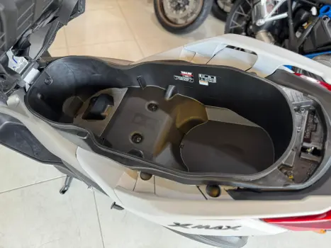 YAMAHA Xmax 250 , Foto 9