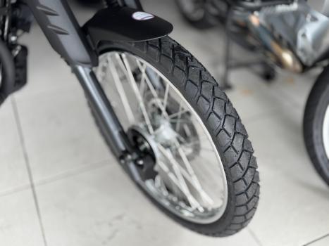 YAMAHA XTZ 250 LANDER, Foto 5