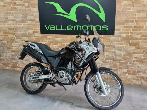 YAMAHA XTZ 250 TENER, Foto 1
