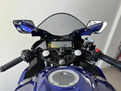 YAMAHA YZF R15 150 ABS, Foto 11
