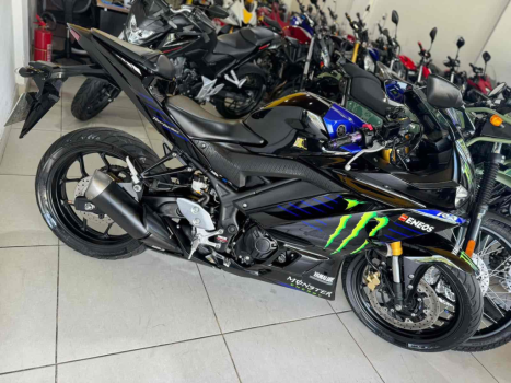 YAMAHA YZF R3 320 ABS, Foto 4