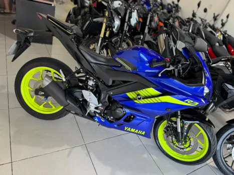 YAMAHA YZF R3 320 ABS, Foto 6