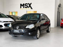 VOLKSWAGEN Polo Sedan 1.6 4P