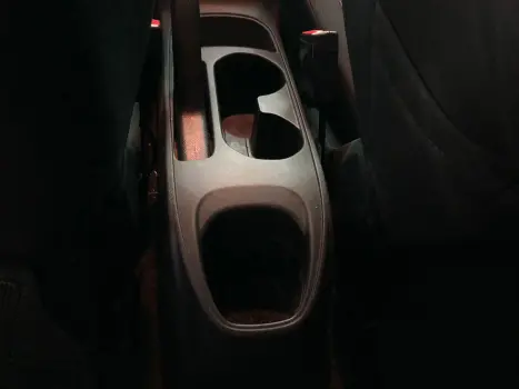 CHEVROLET Onix Hatch 1.4 4P FLEX LTZ AUTOMÁTICO, Foto 14 CHEVROLET Onix Hatch 1.4 4P FLEX LTZ AUTOMÁTICO, Foto 14