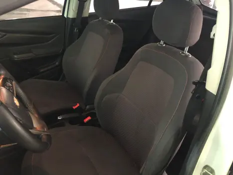 CHEVROLET Onix Hatch 1.4 4P FLEX LTZ AUTOMÁTICO, Foto 16 CHEVROLET Onix Hatch 1.4 4P FLEX LTZ AUTOMÁTICO, Foto 16