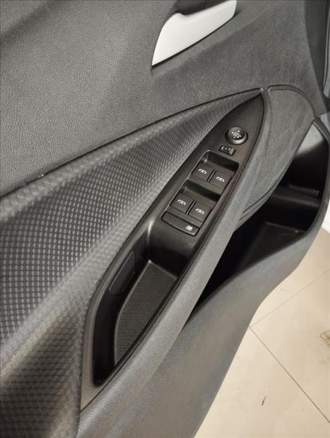 CHEVROLET Onix Hatch 1.0 4P FLEX LTZ TURBO AUTOMÁTICO, Foto 9 CHEVROLET Onix Hatch 1.0 4P FLEX LTZ TURBO AUTOMÁTICO, Foto 9