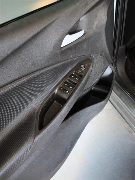 CHEVROLET Onix Hatch 1.0 12V 4P FLEX LT TURBO, Foto 9