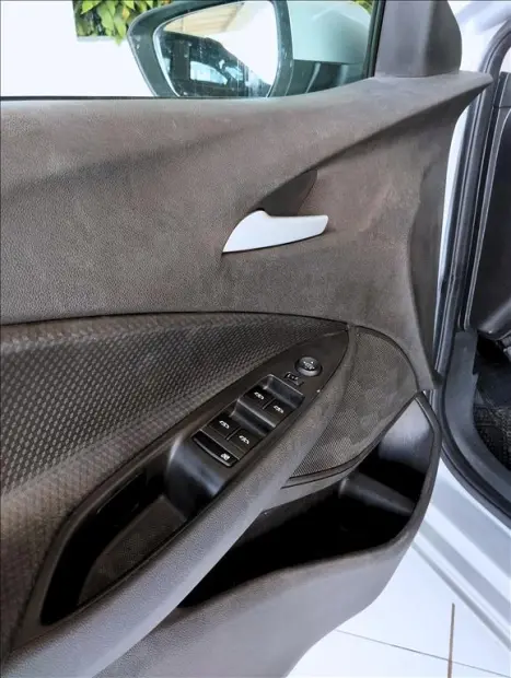 CHEVROLET Onix Hatch 1.0 4P FLEX LT, Foto 11