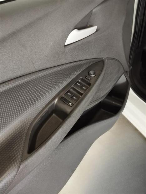 CHEVROLET Onix Hatch 1.0 12V 4P FLEX LT TURBO AUTOM�TICO, Foto 8