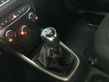 CHEVROLET Onix Hatch 1.4 4P FLEX LTZ, Foto 11