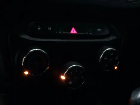 CHEVROLET Onix Hatch 1.4 4P FLEX LTZ, Foto 12