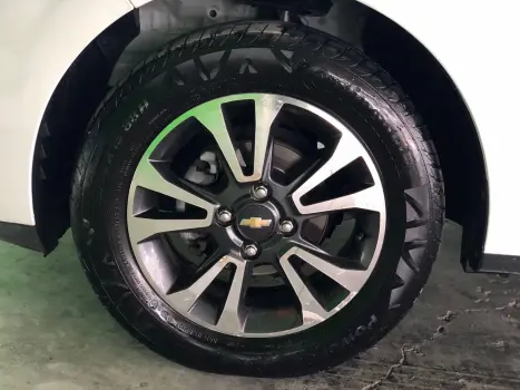 CHEVROLET Onix Hatch 1.4 4P FLEX LTZ, Foto 18