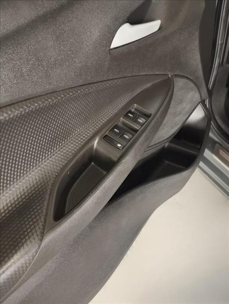 CHEVROLET Onix Hatch 1.0 12V 4P FLEX PLUS TURBO AUTOM�TICO, Foto 9