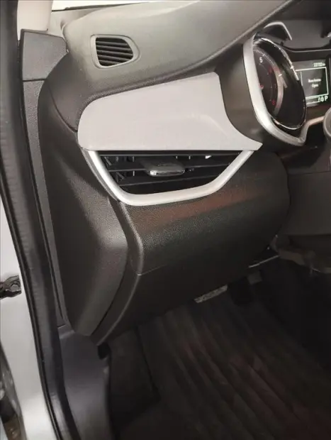 CHEVROLET Onix Hatch 1.0 12V 4P FLEX PREMIER TURBO AUTOM�TICO, Foto 8